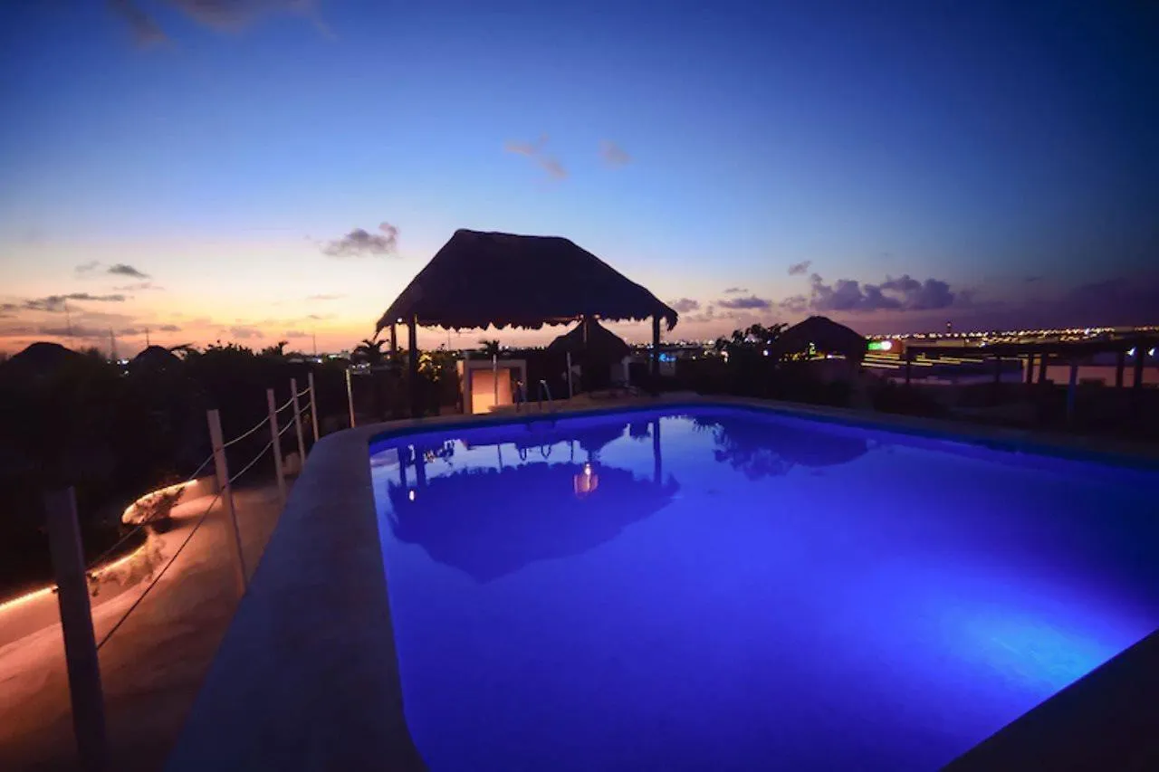 *** Apartahotel Encanto Riviera Condo Hotel Playa del Carmen México