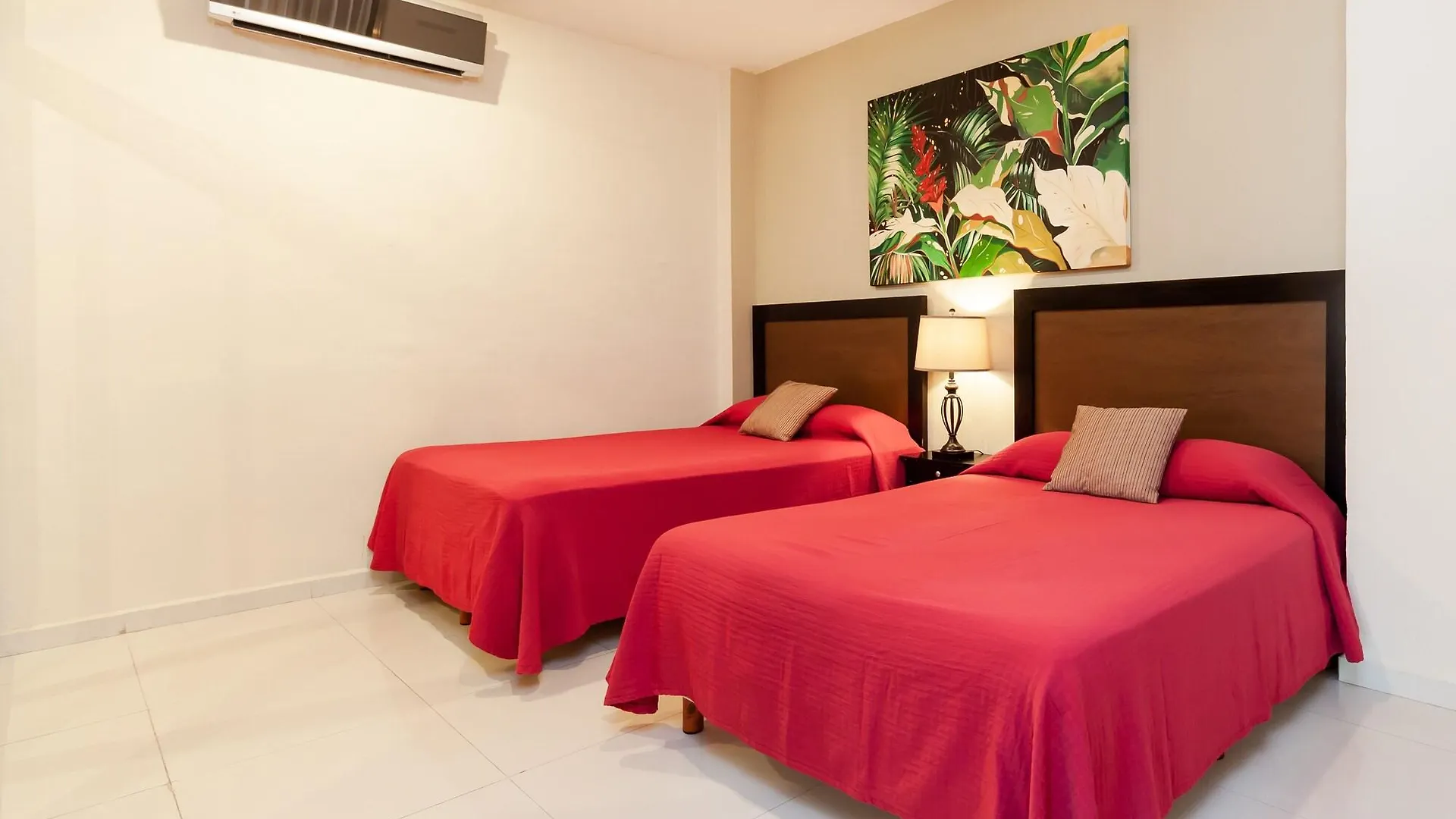 Encanto Riviera Playa del Carmen Aparthotel