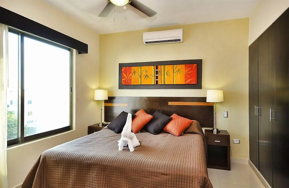 Encanto Riviera Playa del Carmen Aparthotel