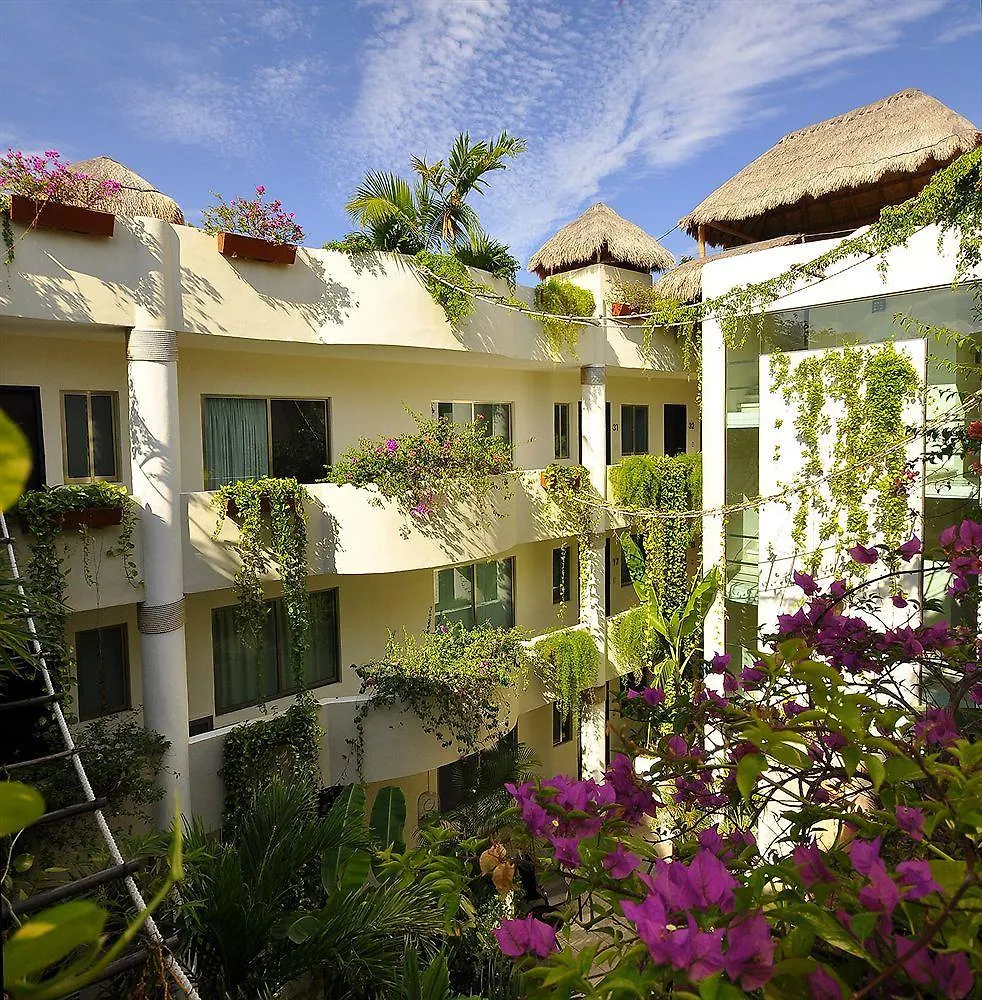 Encanto Riviera Playa del Carmen