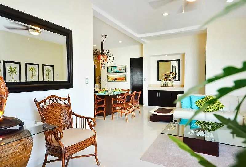Encanto Riviera Playa del Carmen Aparthotel