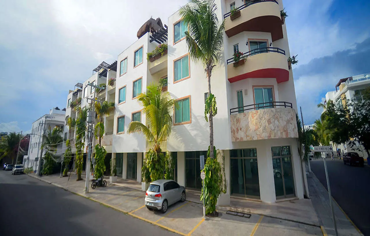 Encanto Riviera Playa del Carmen Aparthotel